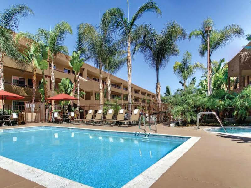 Mission View Inn & Suites San Diego Sea World - Zoo Exterior photo
